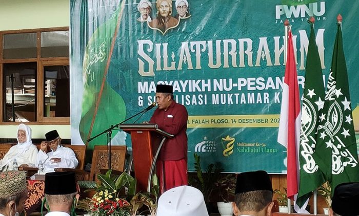 Ketua PWNU Jatim, KH Marzuki Mustamar, saat membuka acara sosialisasi Muktamar NU ke 34, di Pondok Pesantren Al Falah Ploso Kediri.