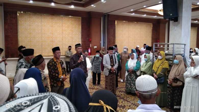Jamaah Umrah dari Indonesia Mulai Berdatangan di Tanah Suci
