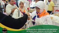 Membawa Bekal Makanan Khas Indonesia