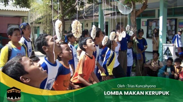 Lomba Makan Kerupuk