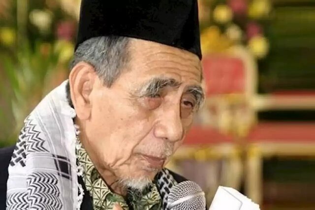 Mbah Moen: Bila Cuman Kuat Puasa Rajab 1 Hari