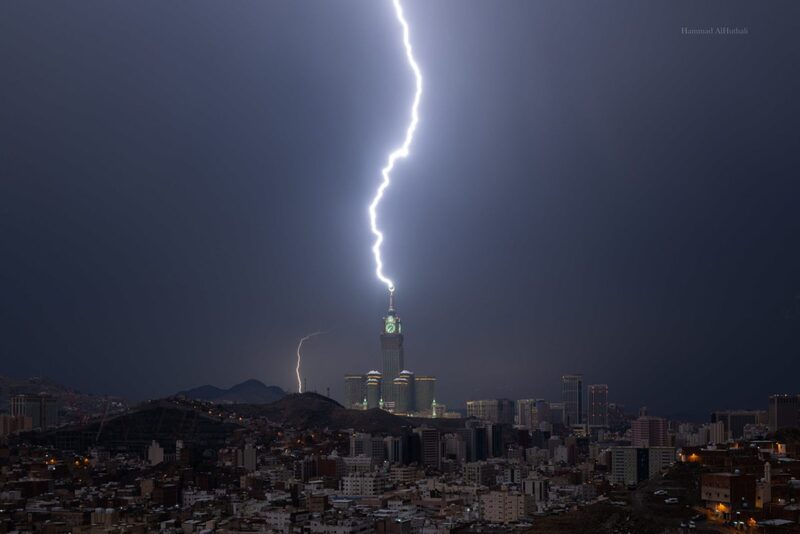 Badai Petir Melanda Arab Saudi