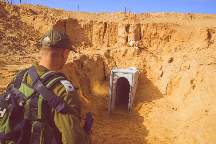 Berada Dalam Terowongan Hamas