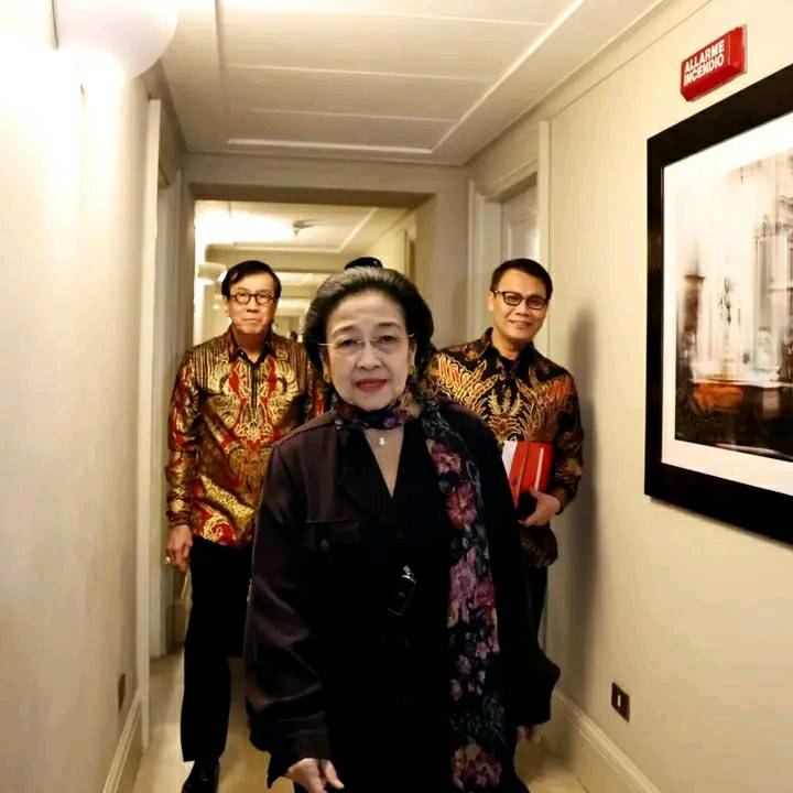 Kado Megawati Soekarnoputri