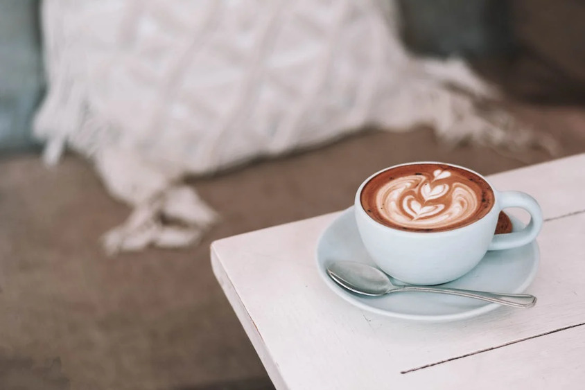 Minum Kopi Sebelum Naik Pesawat