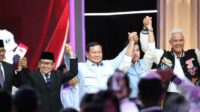 Politik Merangkul Prabowo