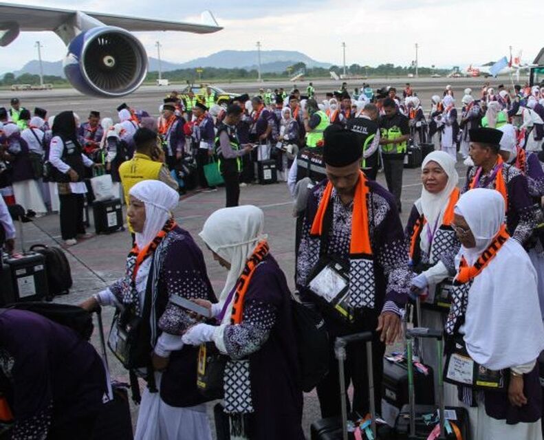 Komisi VIII Tegur Keras Garuda Yang Pesawatnya Terbakar