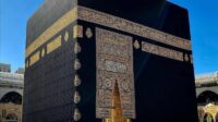 Bagian Ka'bah Ini Terbuat Dari Emas