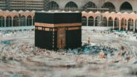 Haji Mengajarkan Zuhud Kepada Dunia