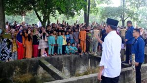 Kutukan Akhir Jabatan Jokowi