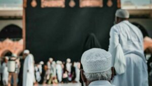 3 Jemaah Haji Lansia Pengidap Dimensia Yang Berdoa